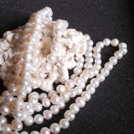 Sautoir perles blanches rondes lac Biwa 2 rangs